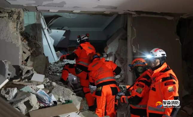 如何答復(fù)“消防車不能進(jìn)入地下車庫救援”的問題